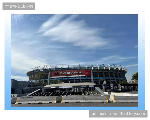 墨西哥将利用阿兹特克球场的海拔优势，对南非队施加全场高强度压迫。